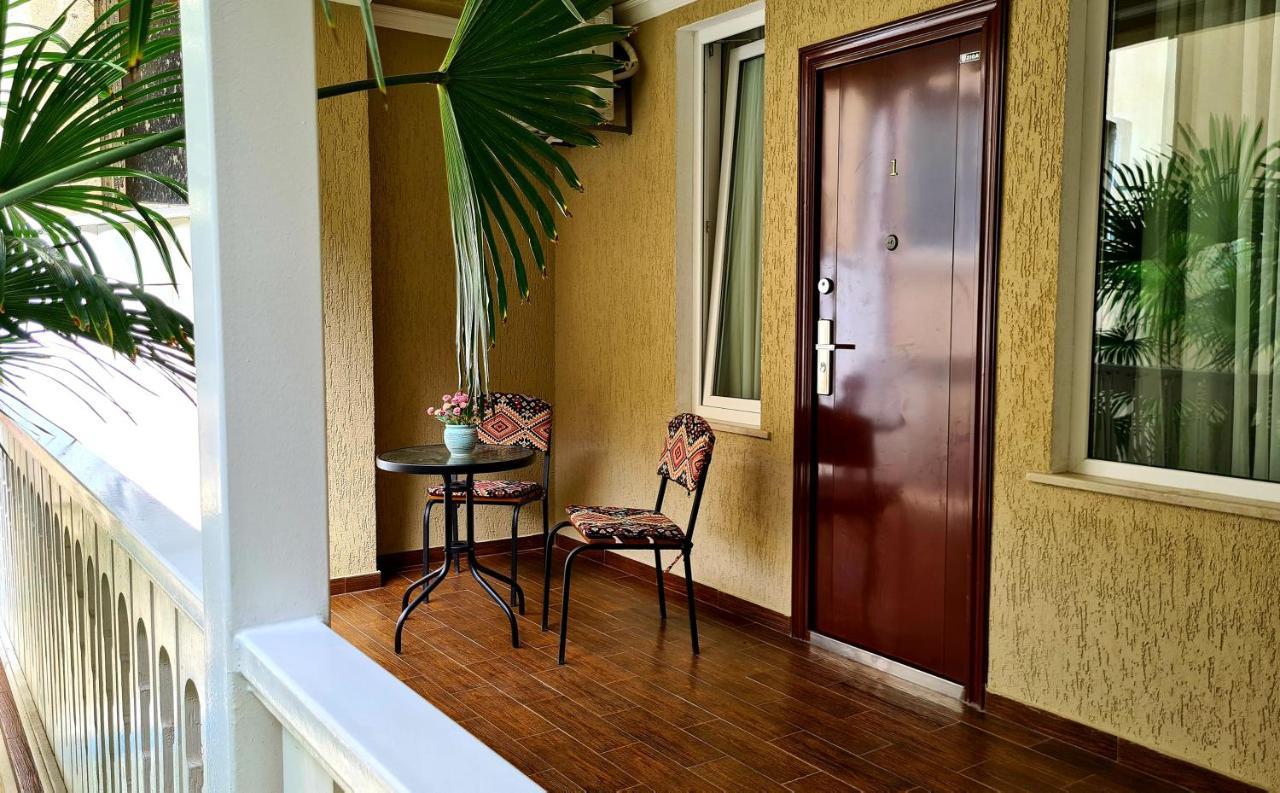 Georgian House Hotel Kutaisi Exterior foto